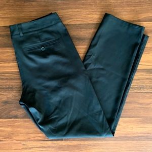 Size 32 length 30 Mizzen+Main Navy Chino Pants